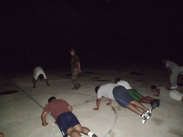 Entrenamiento nocturno.
       GUCA